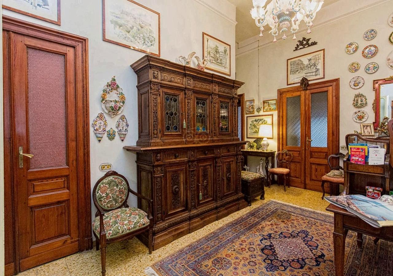 B&B Atmosfere Del Centro Storico Неаполь Экстерьер фото