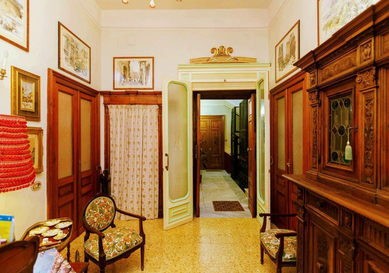 B&B Atmosfere Del Centro Storico Неаполь Экстерьер фото