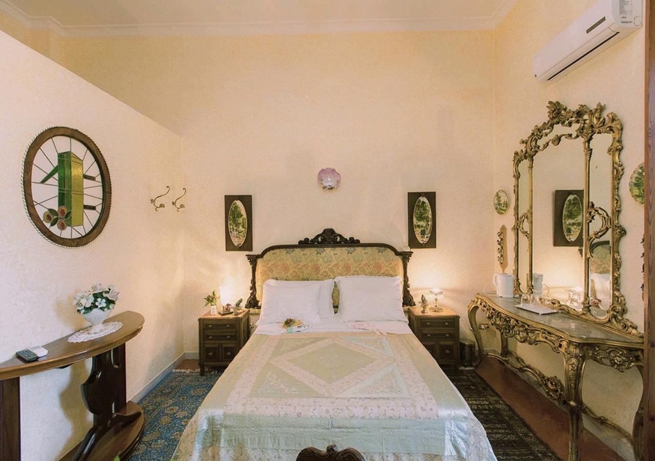 B&B Atmosfere Del Centro Storico Неаполь Экстерьер фото