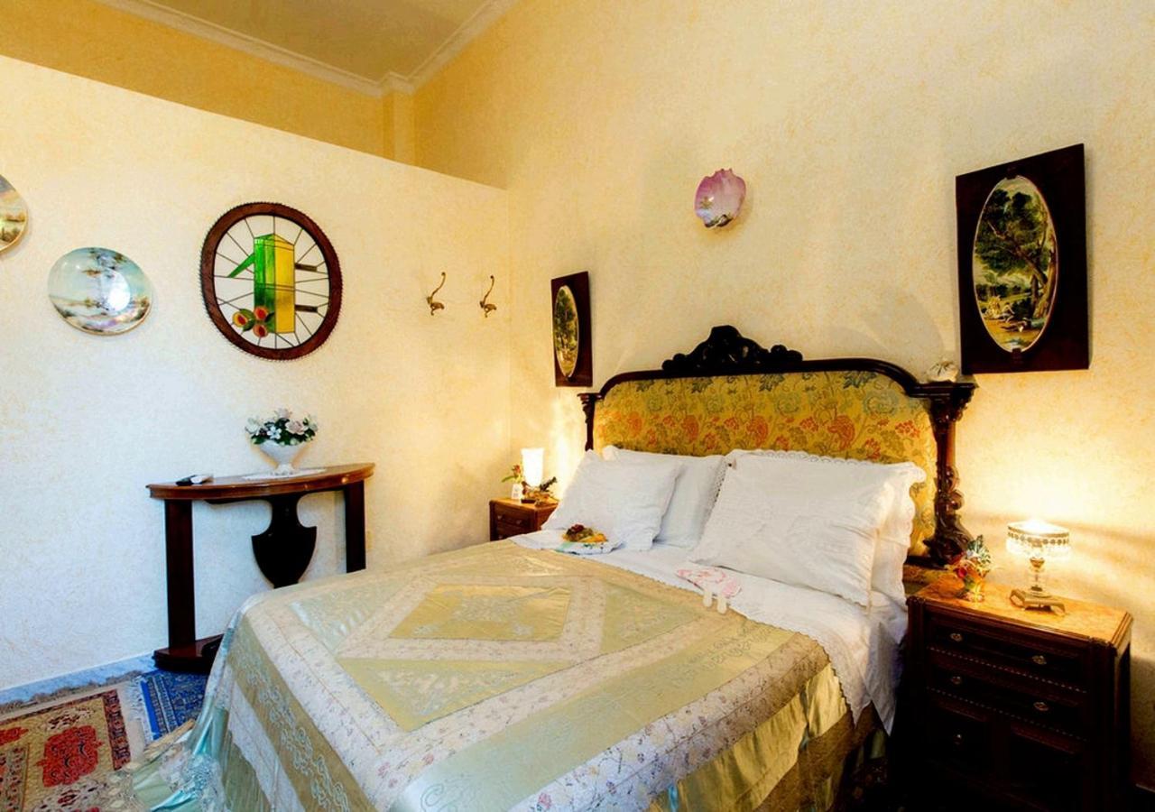 B&B Atmosfere Del Centro Storico Неаполь Экстерьер фото
