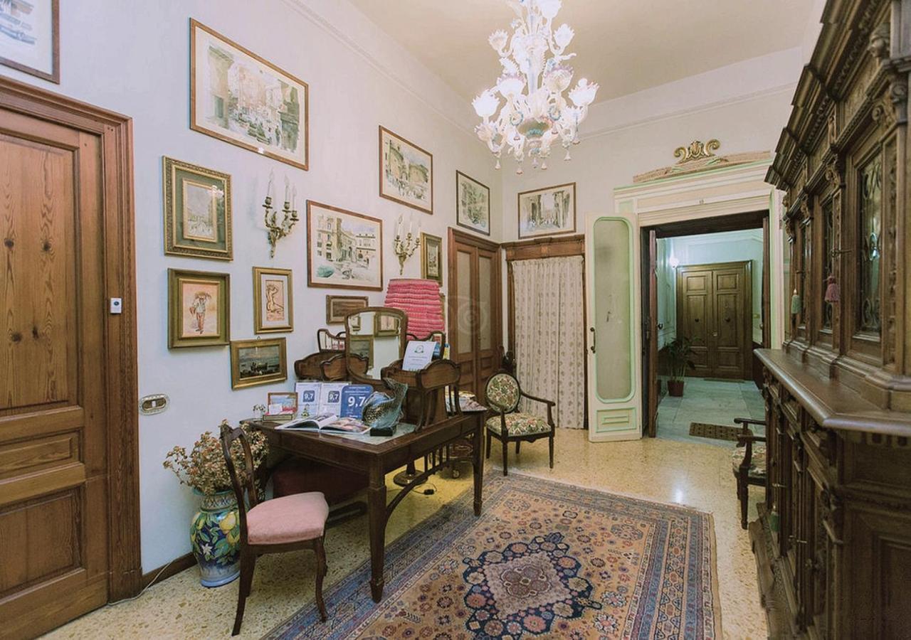 B&B Atmosfere Del Centro Storico Неаполь Экстерьер фото
